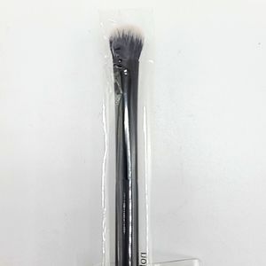 Firma 204 Wide Eyeshadow Blender Brush